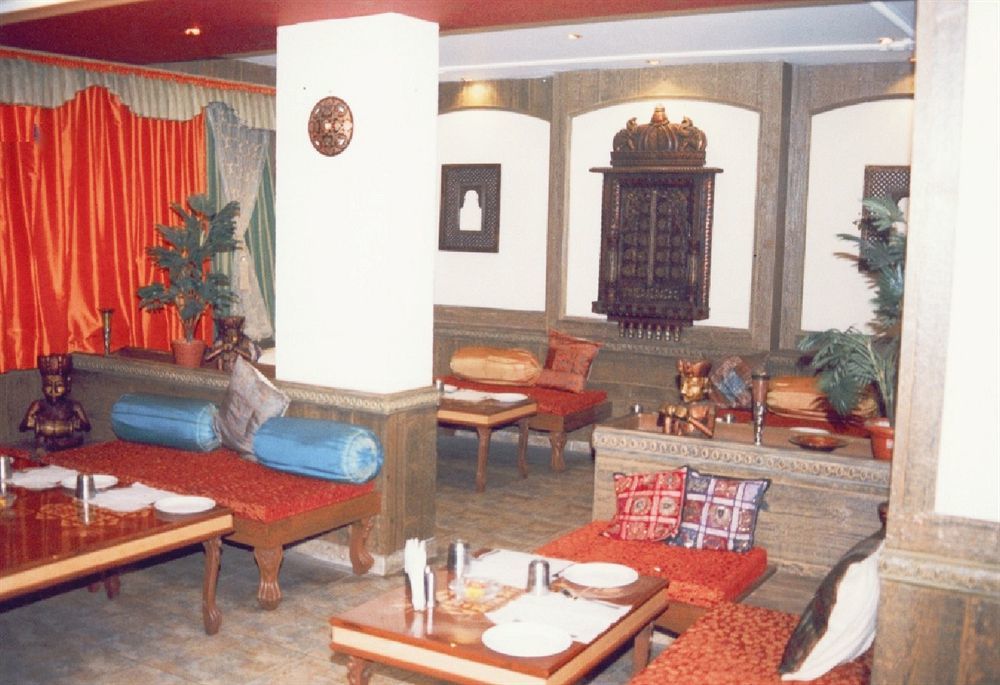 Hotel Tara International Хайдарабад Экстерьер фото